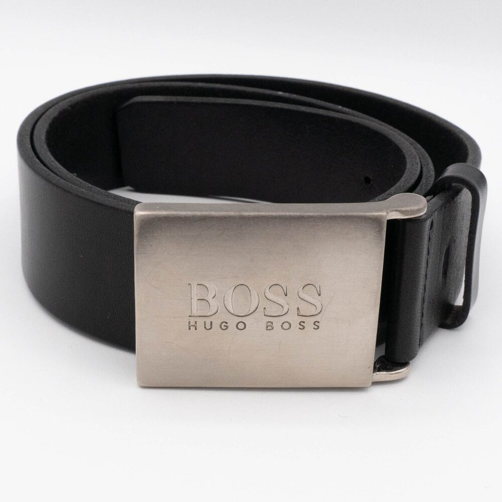 Hugo Boss Genuine Leather Belt Size 34/90 Made in Italy